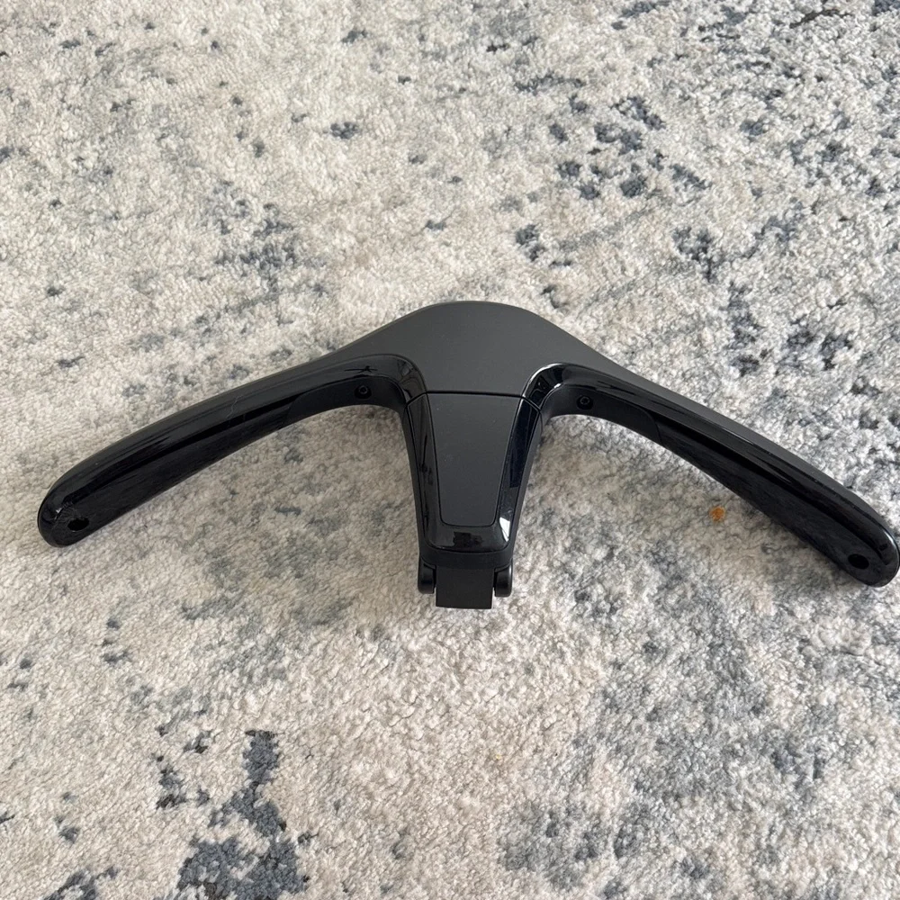 New - Black Range Rover Velar VR Headset Accessory